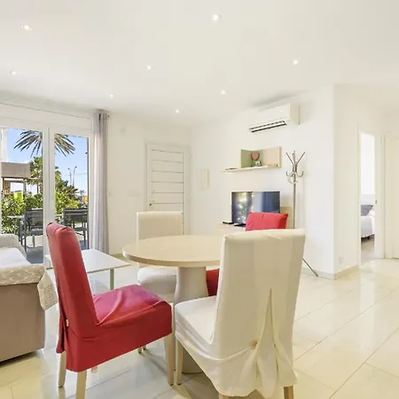 Fuer 4 Personen Ca 60 Qm In Empuriabrava, Costa Brava Golf De Roses *