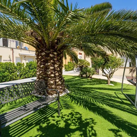 Apartment Fuer 4 Personen Ca 60 Qm In Empuriabrava, Costa Brava Golf De Roses